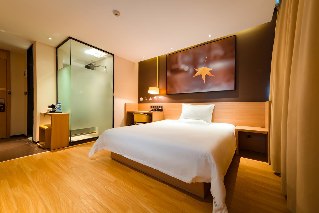 Iu Hotel Shenyang Railway Station Sk Transfer Center Экстерьер фото